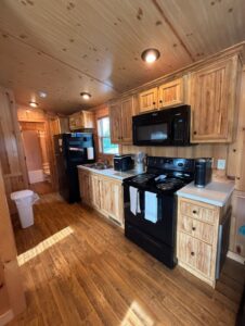 Full kitchen image 1